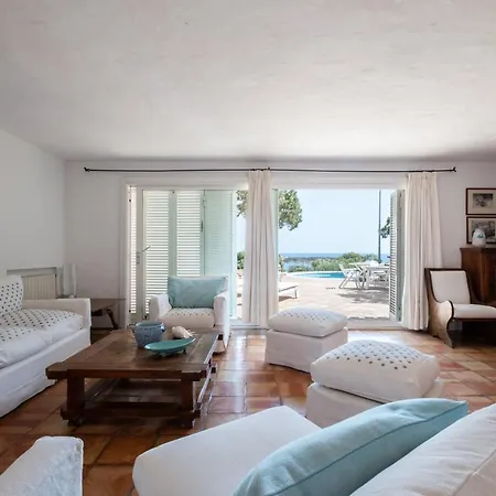 Luxuryvilla Con Piscina E Privacy In Centro Porto Cervo