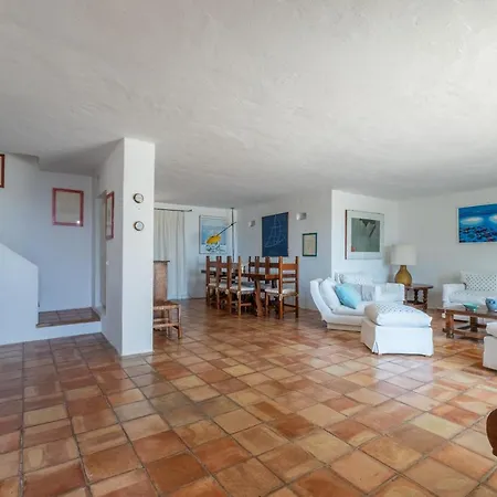 Luxuryvilla Con Piscina E Privacy In Centro Villa Porto Cervo